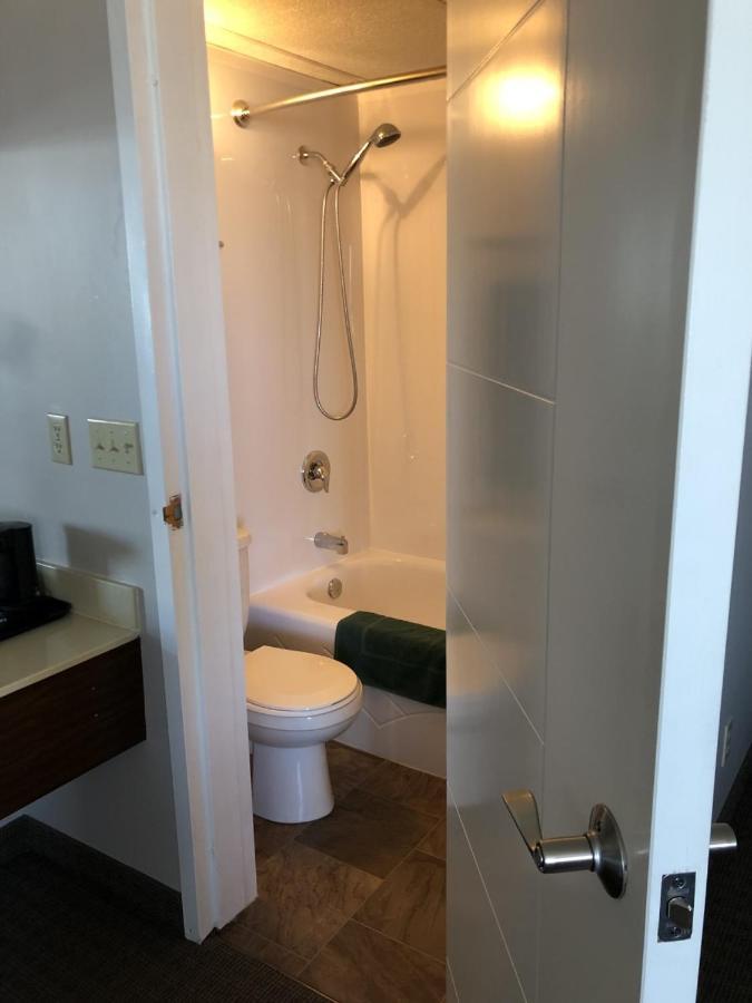 Arbour Ridge Inn & Suites Kindersley Exteriér fotografie