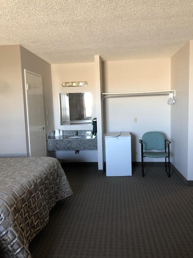 Arbour Ridge Inn & Suites Kindersley Exteriér fotografie
